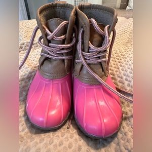 Girls size 12 JOSMO duck boots. Worn 5 times or less.